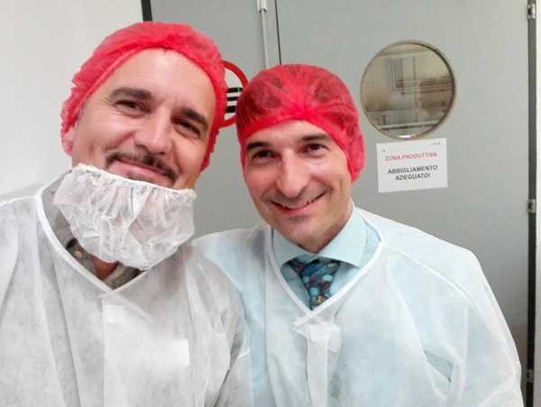 Die Alumni in der Bäckerei...